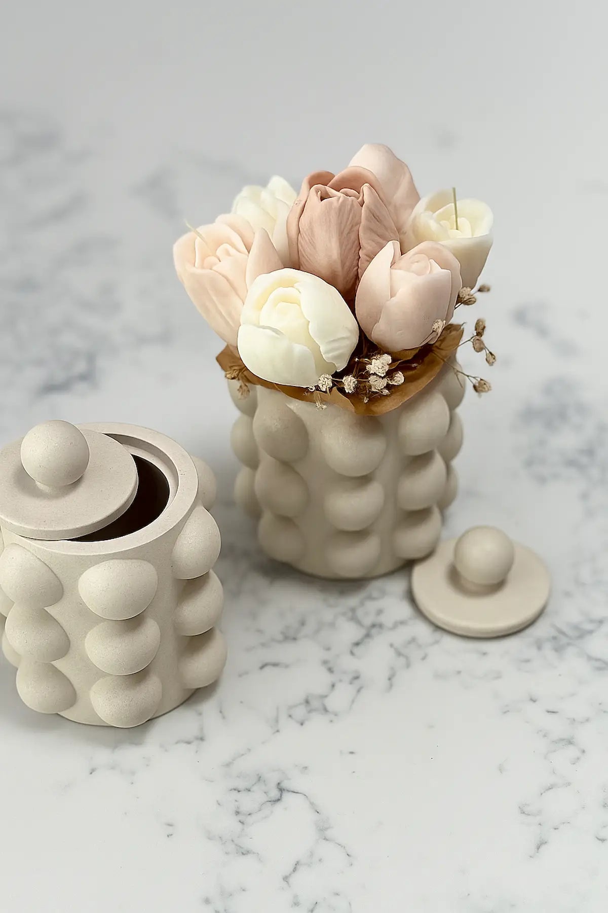 Close-up of Bloomea Luxe Candle showing vessel design and floral wax texture.Zenglow 